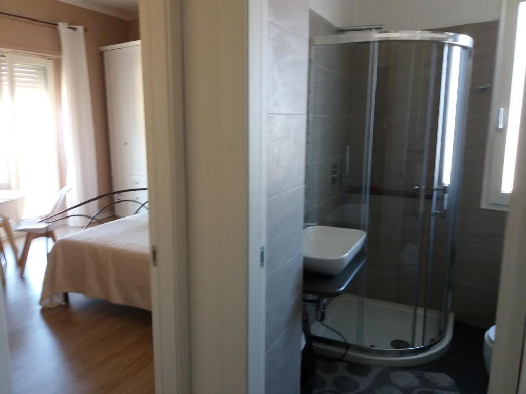 Die Dusche vom Zimmer aus gesehen
